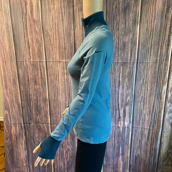 Nike Dri-fit size small stretchy athletic workout light and dark blue jacket - Picture 4 of 16